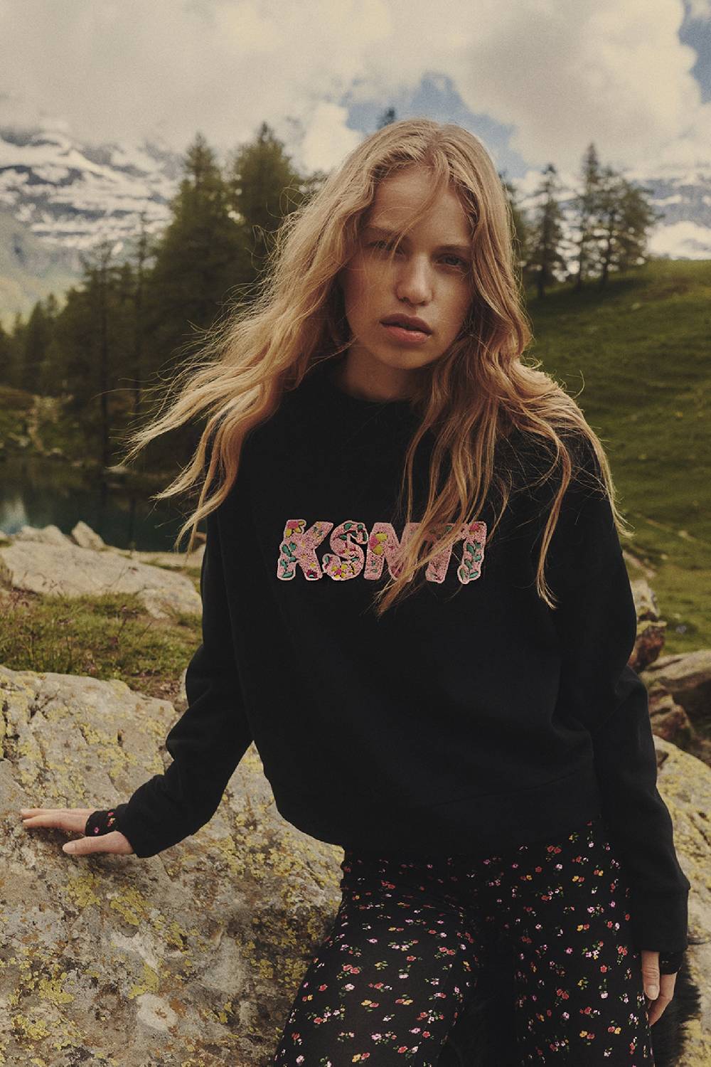 Kristina Ti CECILIA - Sweatshirt flower Sconti questo mese