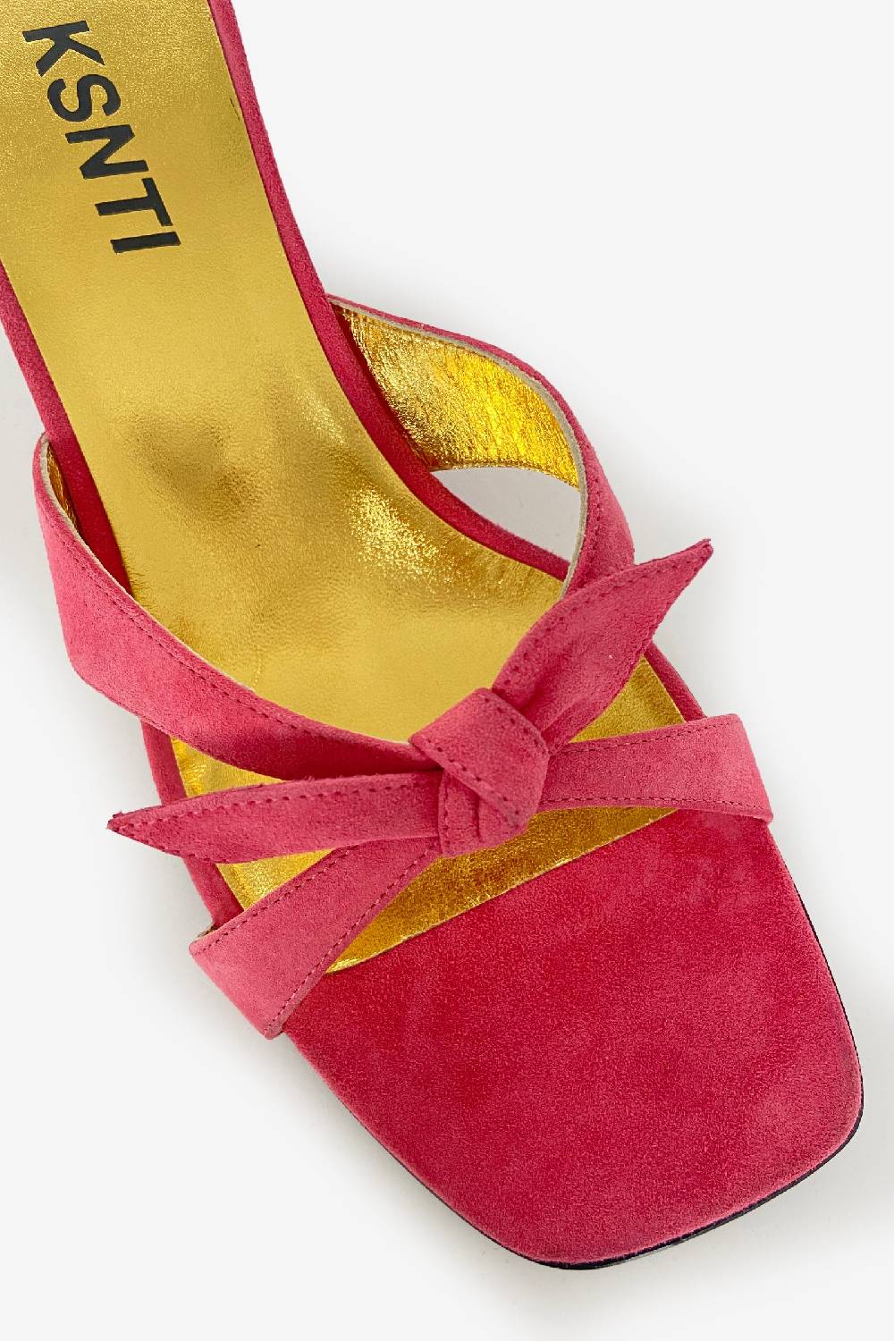 Kristina Ti KARINA - Peony Esporta salva