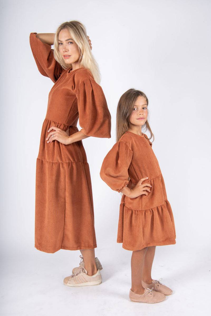 Olive E Miele MiniMe abito Kathy mattone Vendite Flash