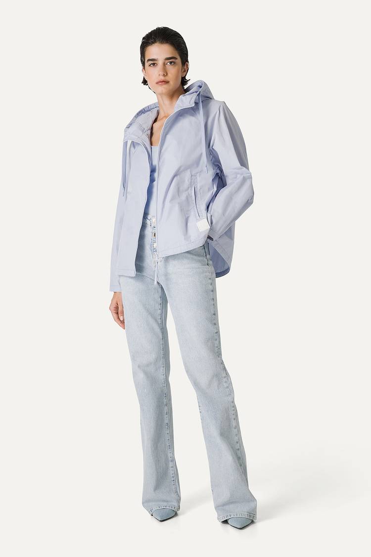 Oof Wear GIACCA CORTA IN NYLON MEMORY CON ARRICIO SULLA SCHIENA 9139 - GHIACCIO Consegna Veloce