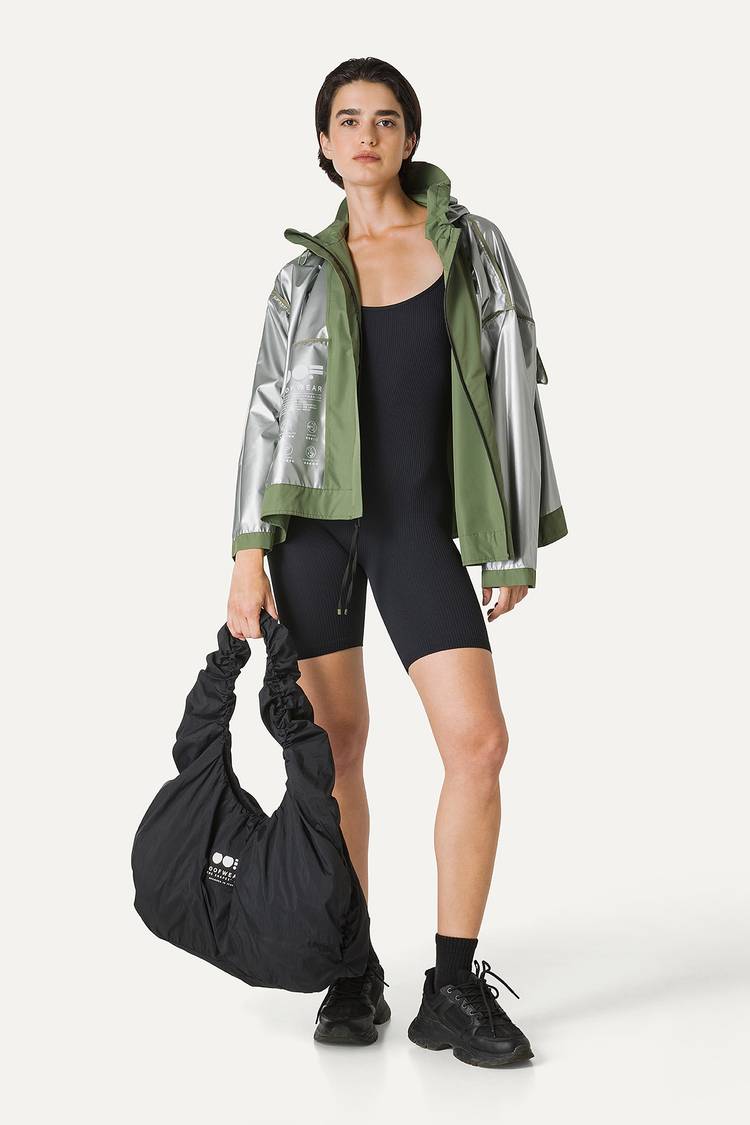Oof Wear GIACCA CORTA IN NYLON CON INTERNO ARGENTO 9214 - VERDE OLIVA Promozione