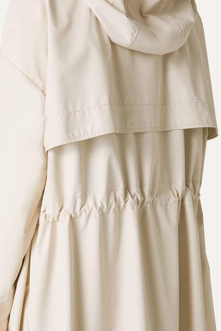 Oof Wear GIACCA LUNGA IN NYLON CON INTERNO ARGENTO 9216 - CREMA Spedizione Gratuita
