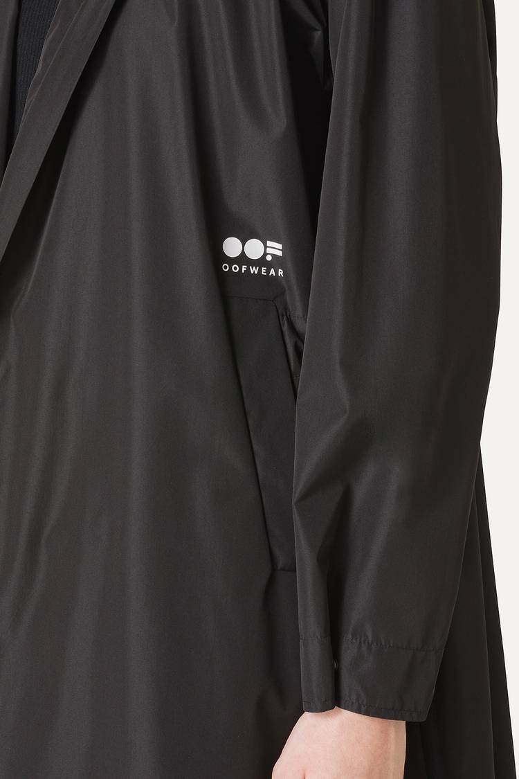 Oof Wear GIACCA LUNGA IN NYLON CON INTERNO ARGENTO 9216 - NERO Negozi Online