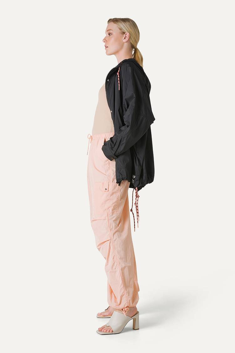 Oof Wear GIACCA CON CAPPUCCIO OVER IN NYLON 9206 - NERO Sottocosto