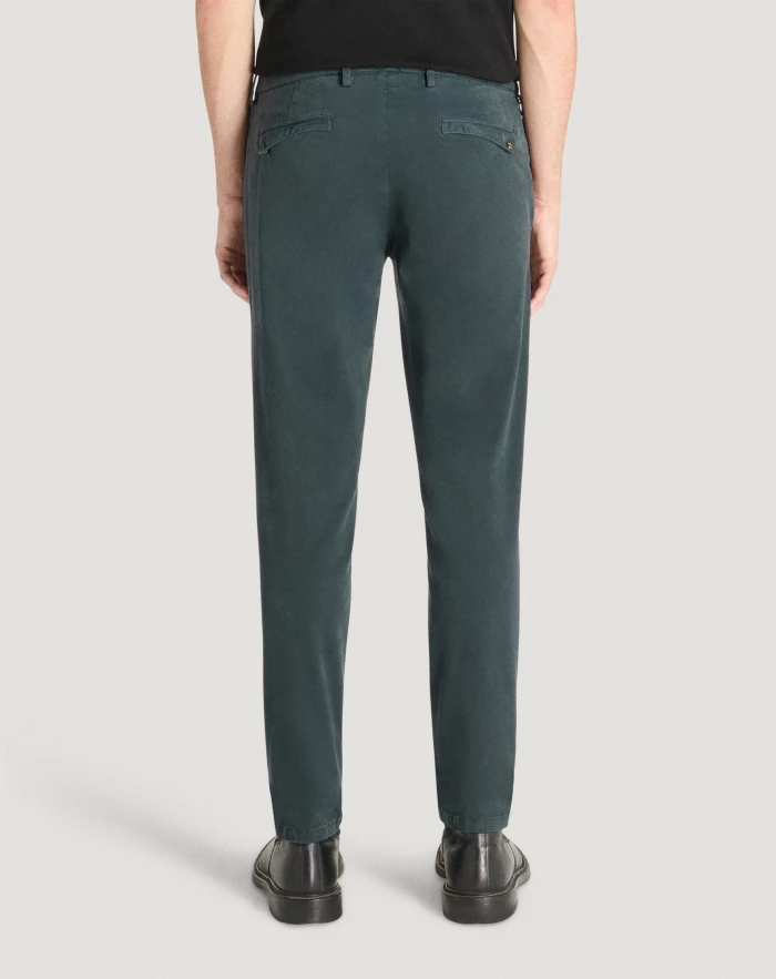 Pantaloni Torino Pantaloni Wonder in satin stretch In Vendita