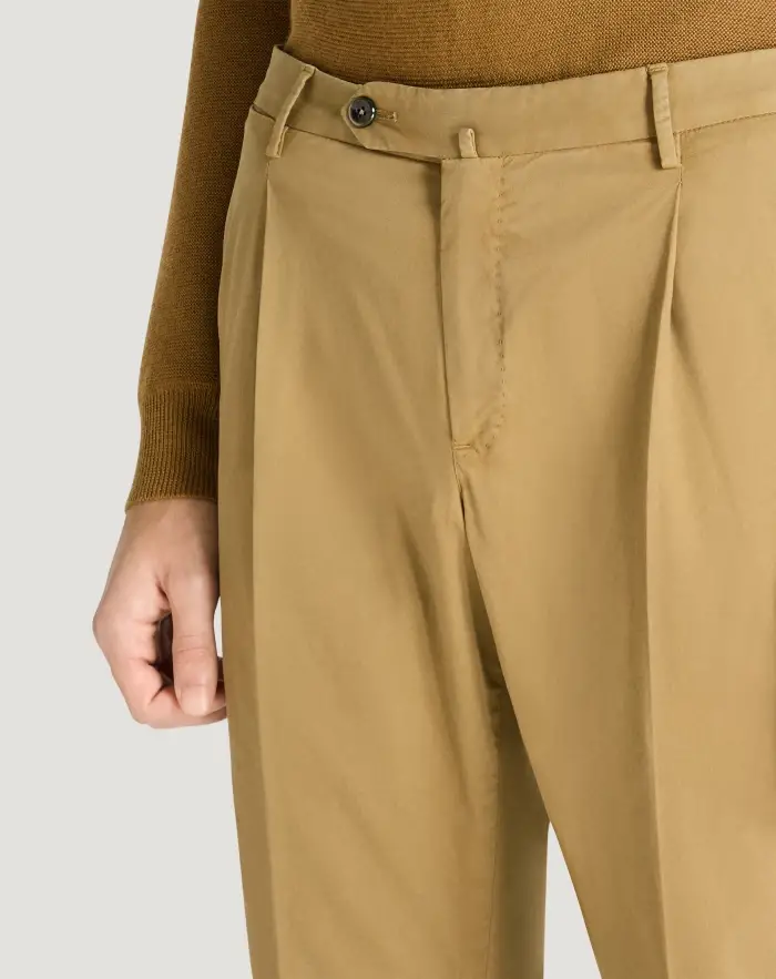 Pantaloni Torino Pantaloni Superslim in gabardina stretch Fino al 60% di sconto