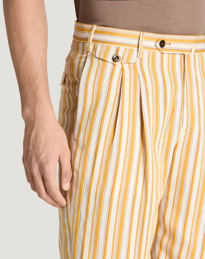 Pantaloni Torino Bermuda in viscosa fluida a righe Offerta speciale