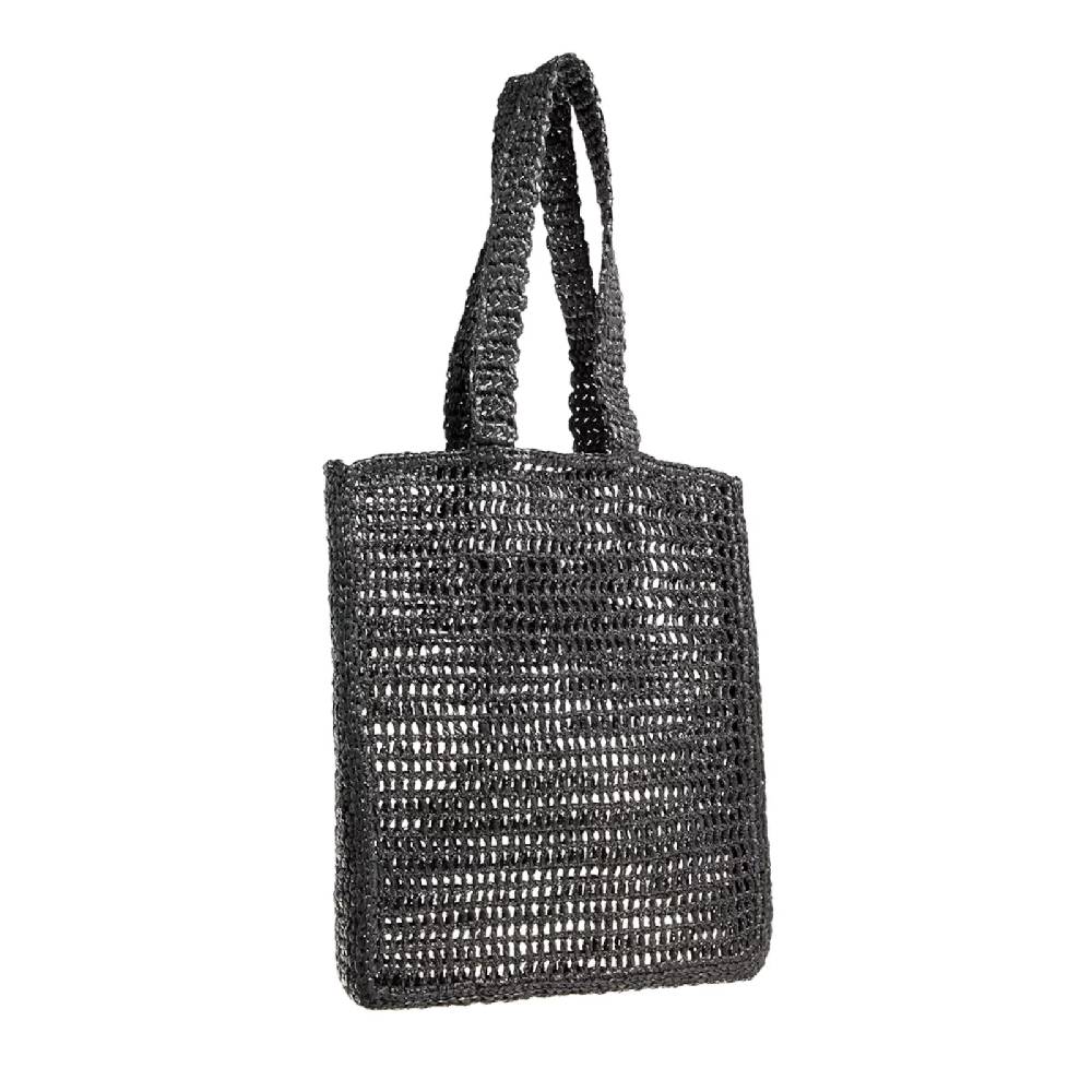 MAX MARA WEEKEND BORSA SHOPPER SALOON IN MACRAMÈ NERA 2415511195600006 SKU: 2415511195600006 Fino al 60% di sconto