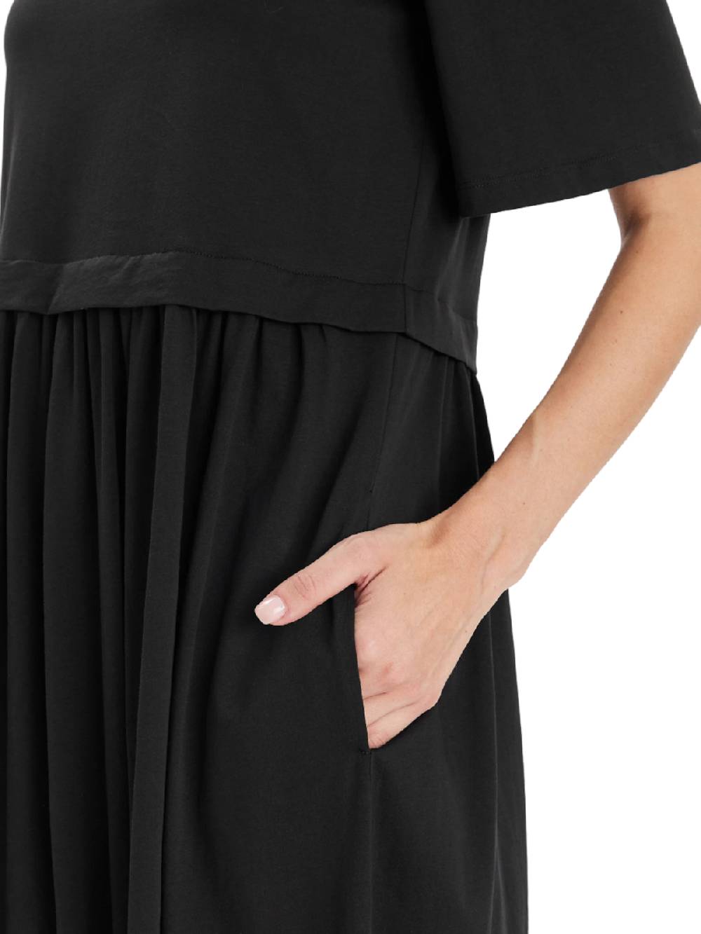 MAX MARA WEEKEND snack SKU: 2415621062600005 In Linea