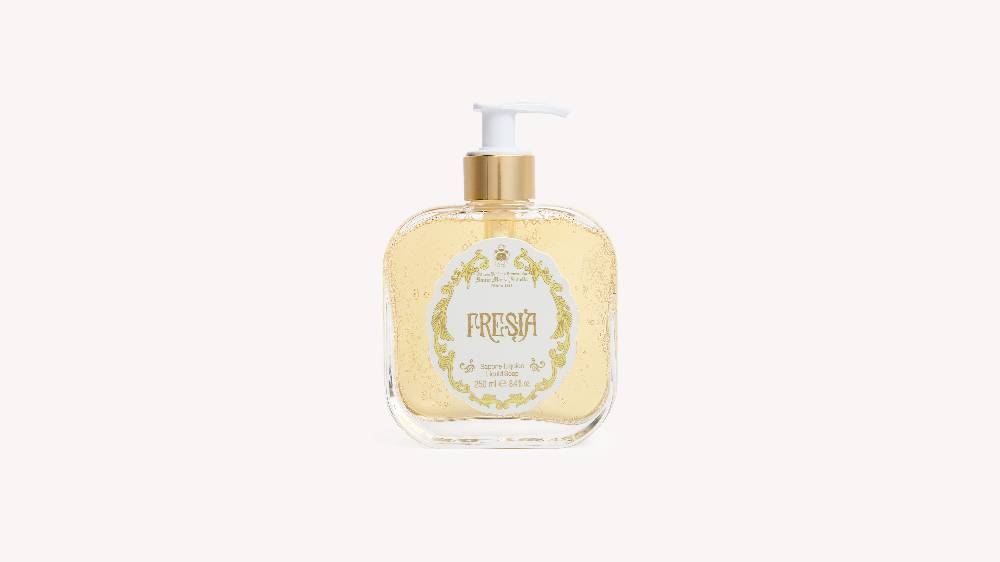 SANTA MARIA NOVELLA SAPONE LIQUIDO FRESIA 250ML 3236001250ML SKU: 3236001250ML Consegna Veloce