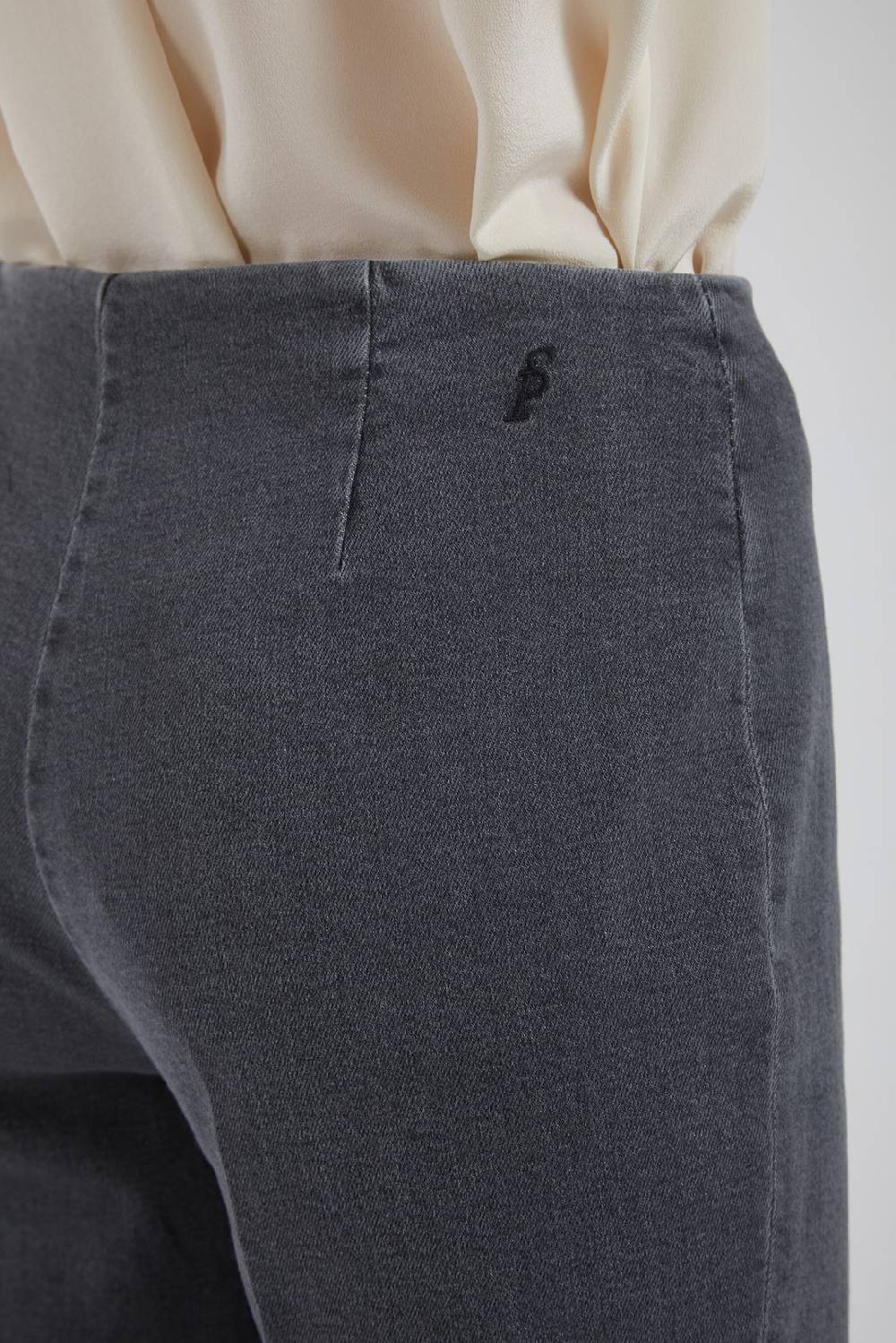Piazza Sempione AUDREY Pantalone in denim nero In Vendita
