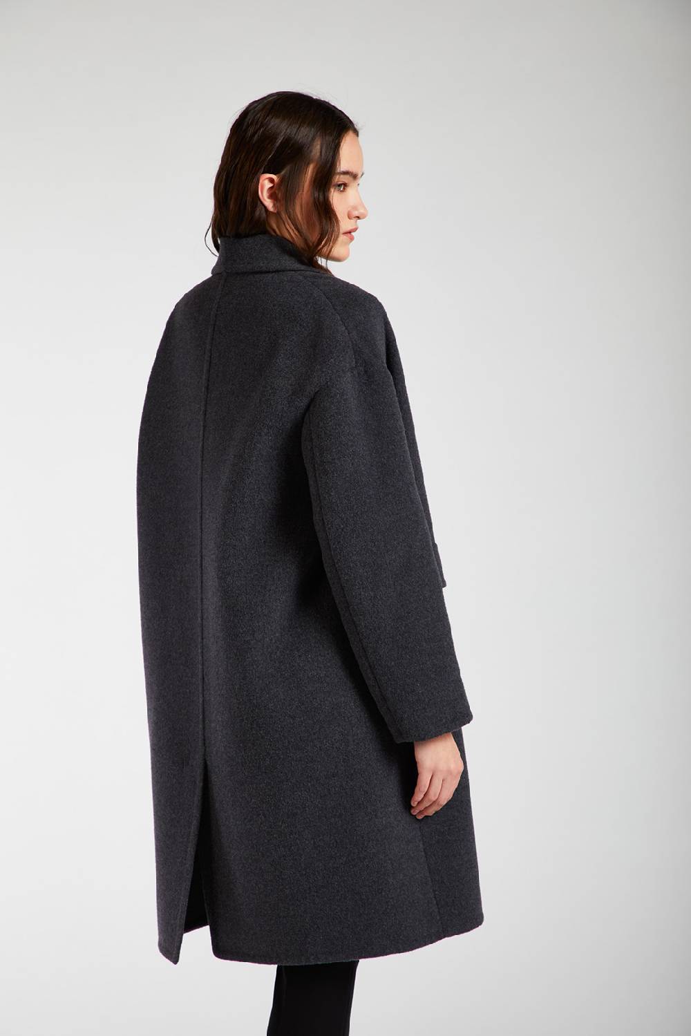Piazza Sempione Cappotto in cachemire con spalla scesa Sconto