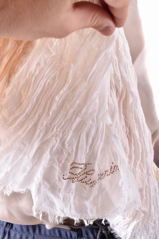 Blumarine Foulard e Sciarpe Codice prodotto: 38043161 Fino al 60% di sconto