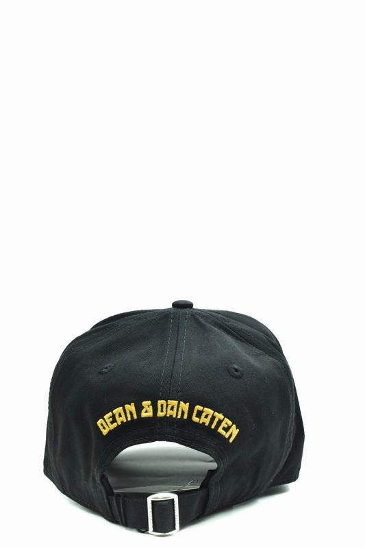 DSQUARED2 Cappelli Codice prodotto: BCM0682 05C000012124 Liquidazione