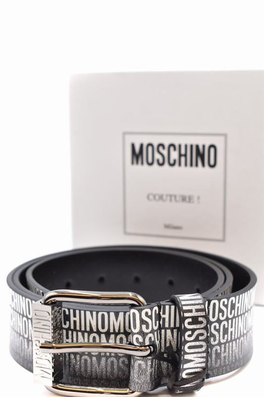 Moschino Cinture Codice prodotto: Z1 A8026 8013 1555 Fino al 60% di sconto