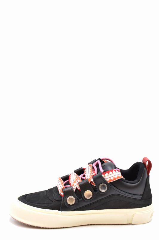 Marcelo Burlon Sneakers Codice prodotto: CMIA097F22LEA001 Acquista Ora