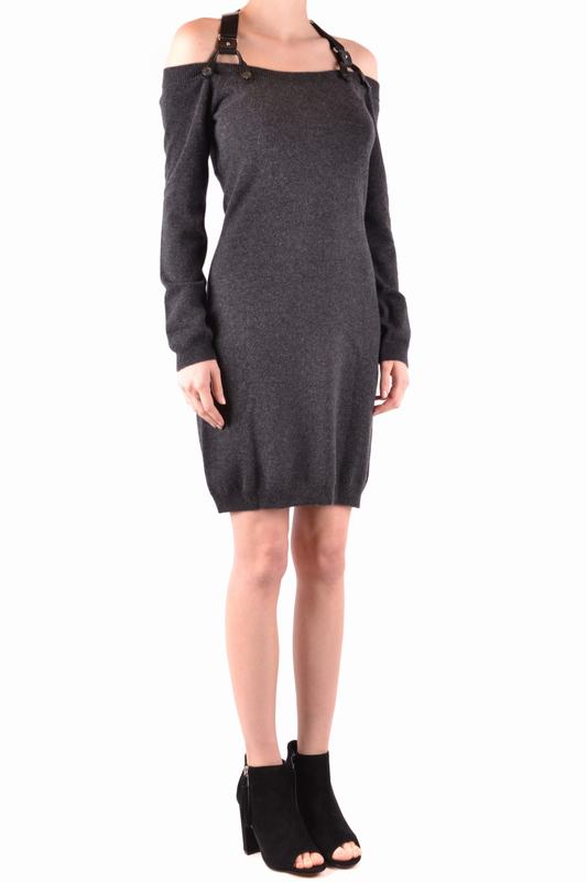 Moschino Abiti Codice prodotto: 182E A04965503 Ultimi tre giorni