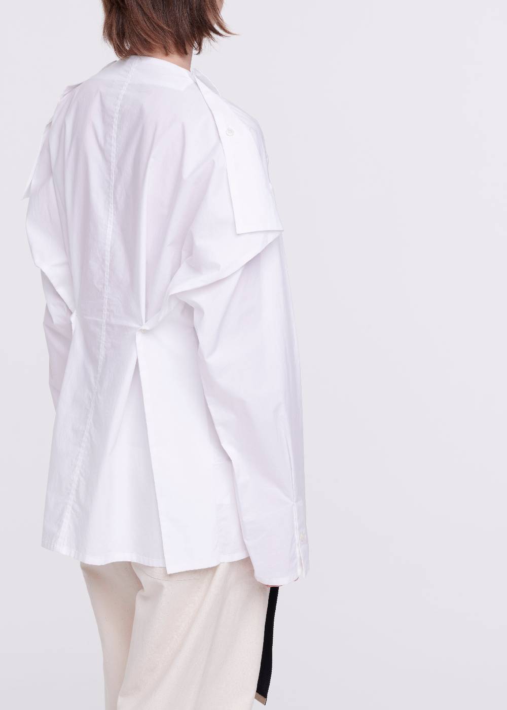 Plan C CAMICIA BIANCA CON STRUTTURA QUADRATA Sostegno trimestrale