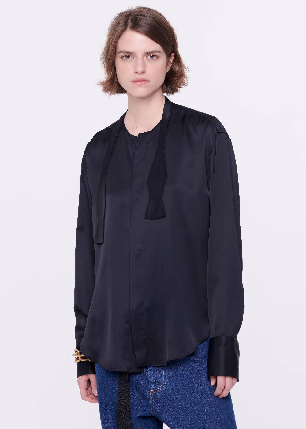 Plan C CAMICIA NERA IN RASO CON PAPILLON Smaltimento dello stoccaggio