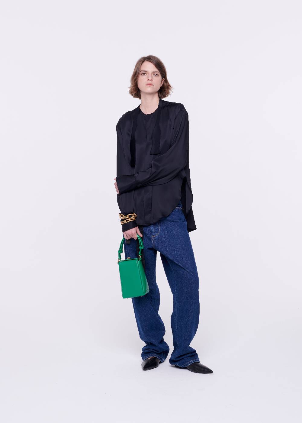 Plan C CAMICIA NERA IN RASO CON PAPILLON Smaltimento dello stoccaggio
