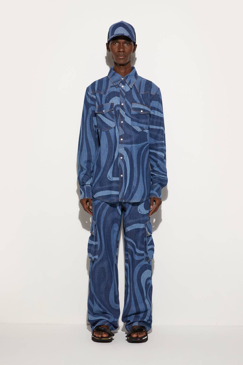 Pucci Camicia in denim con stampa Marmo Presa