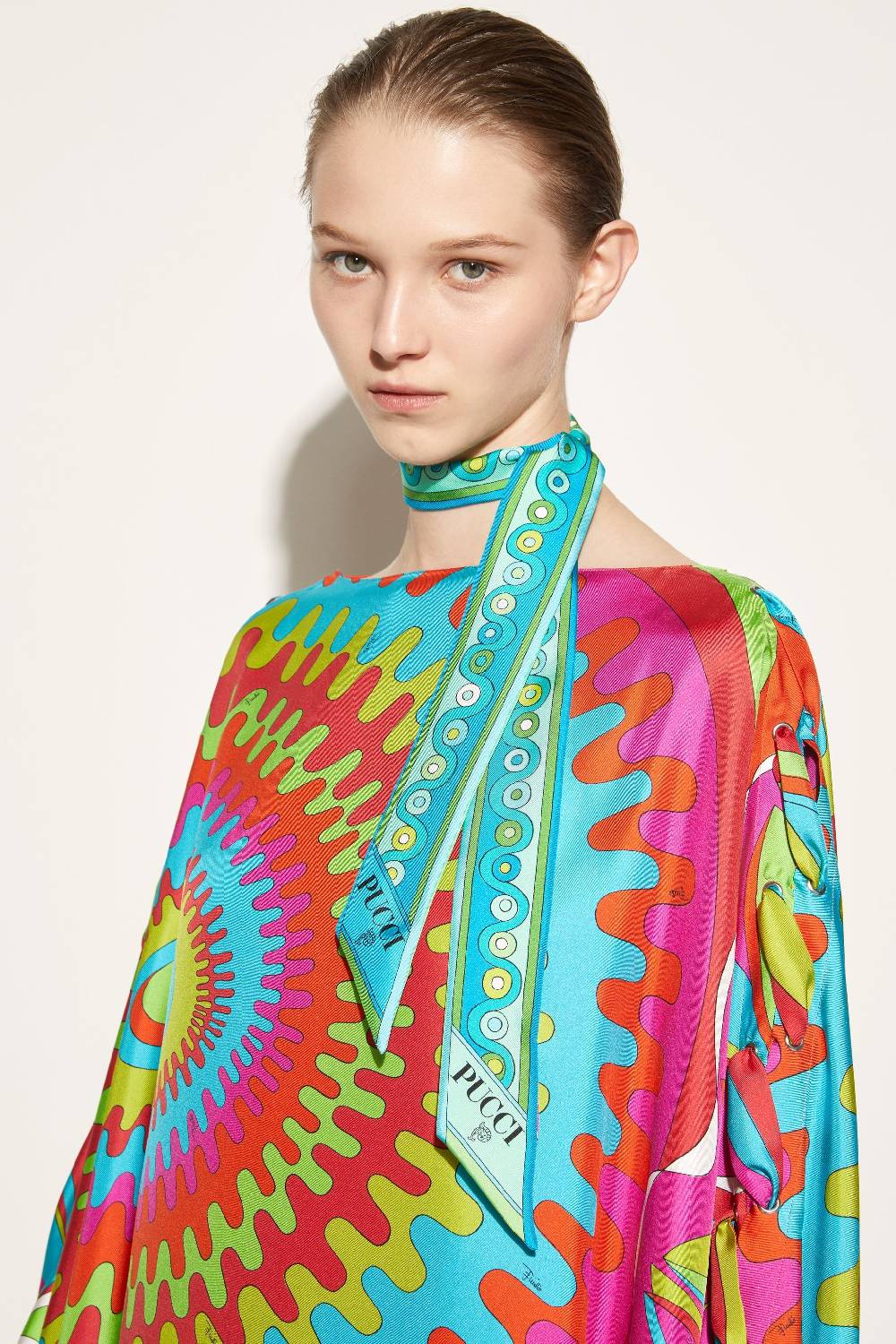 Pucci Foulard in seta con stampa Iride Sconti VIP