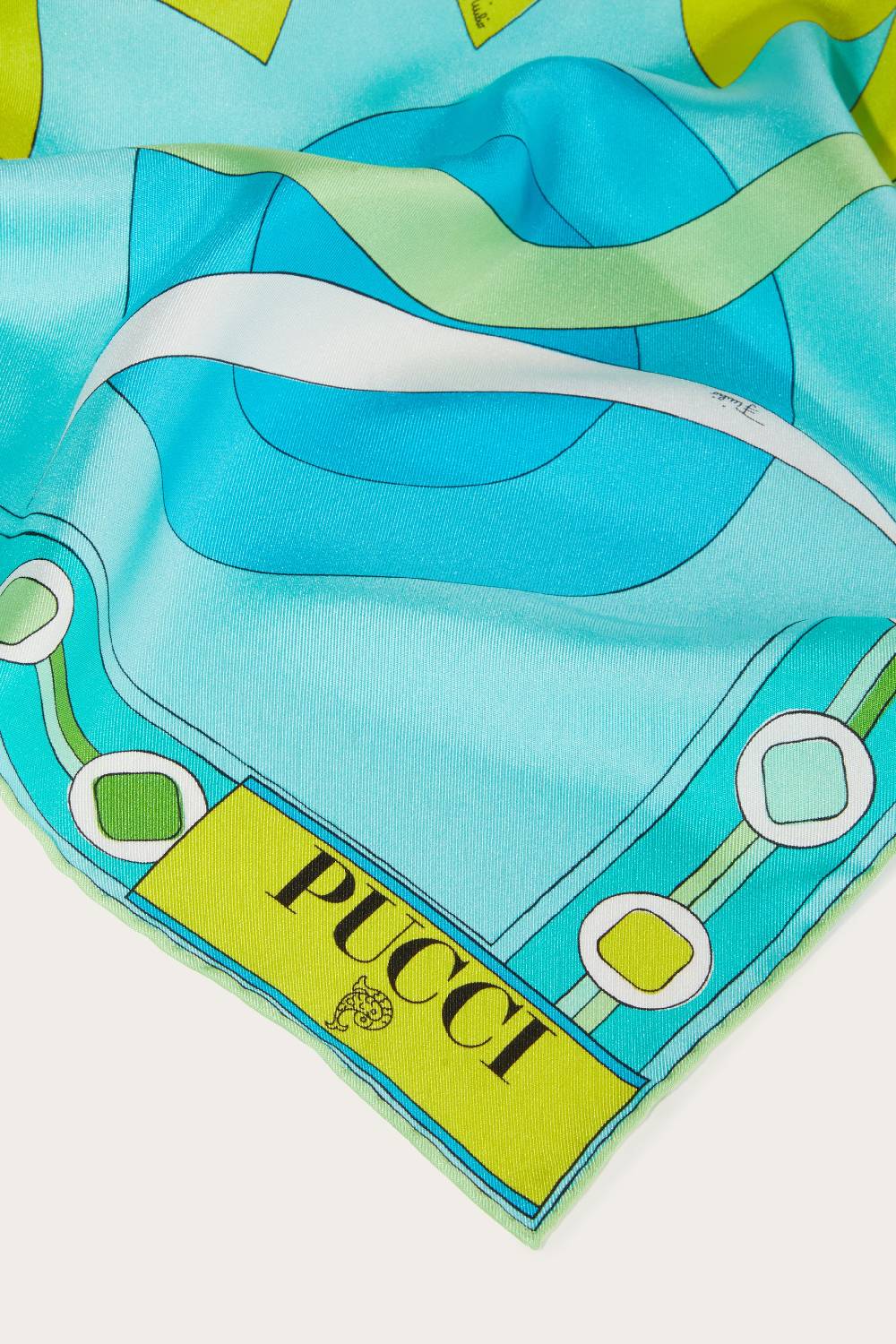 Pucci Carré grande in seta con stampa Vivara Fino al 55% di sconto