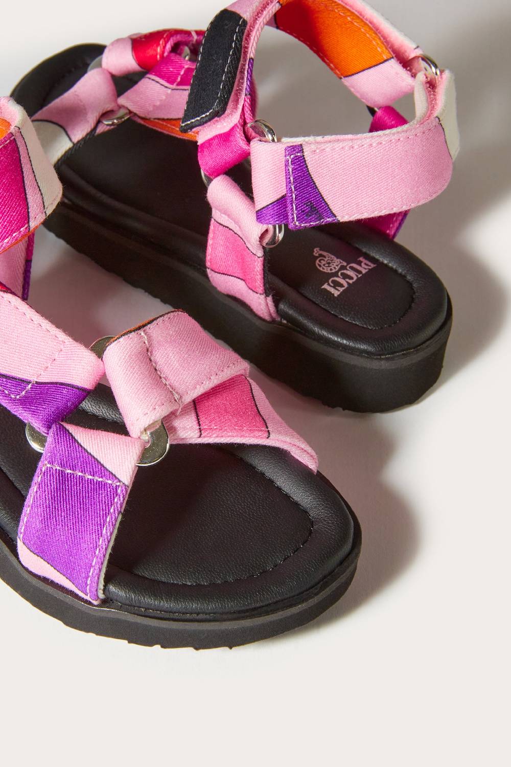 Pucci Sandali con stampa Marmo Affare Del Giorno