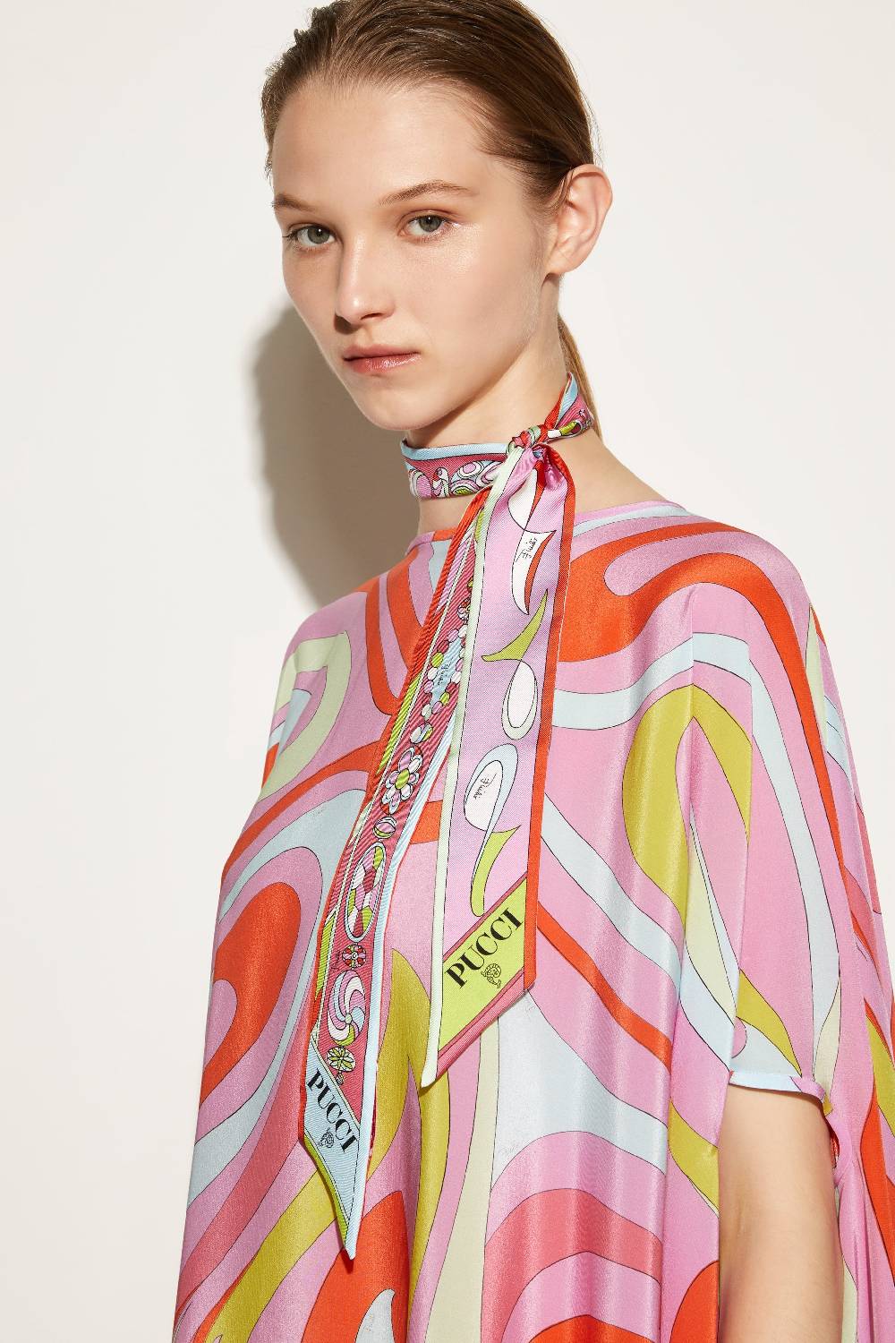 Pucci Foulard in seta con stampa Pesci Cyber Monday