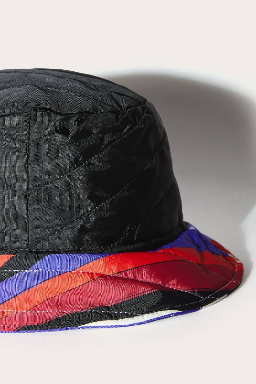 Pucci Iride-Print Bucket Hat Latest stili