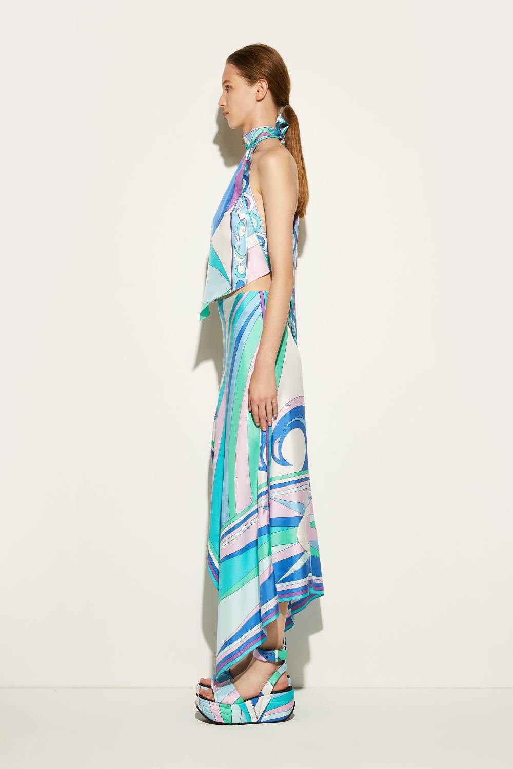 Pucci Gonna in seta con stampa Cigni Fino al 50% di sconto