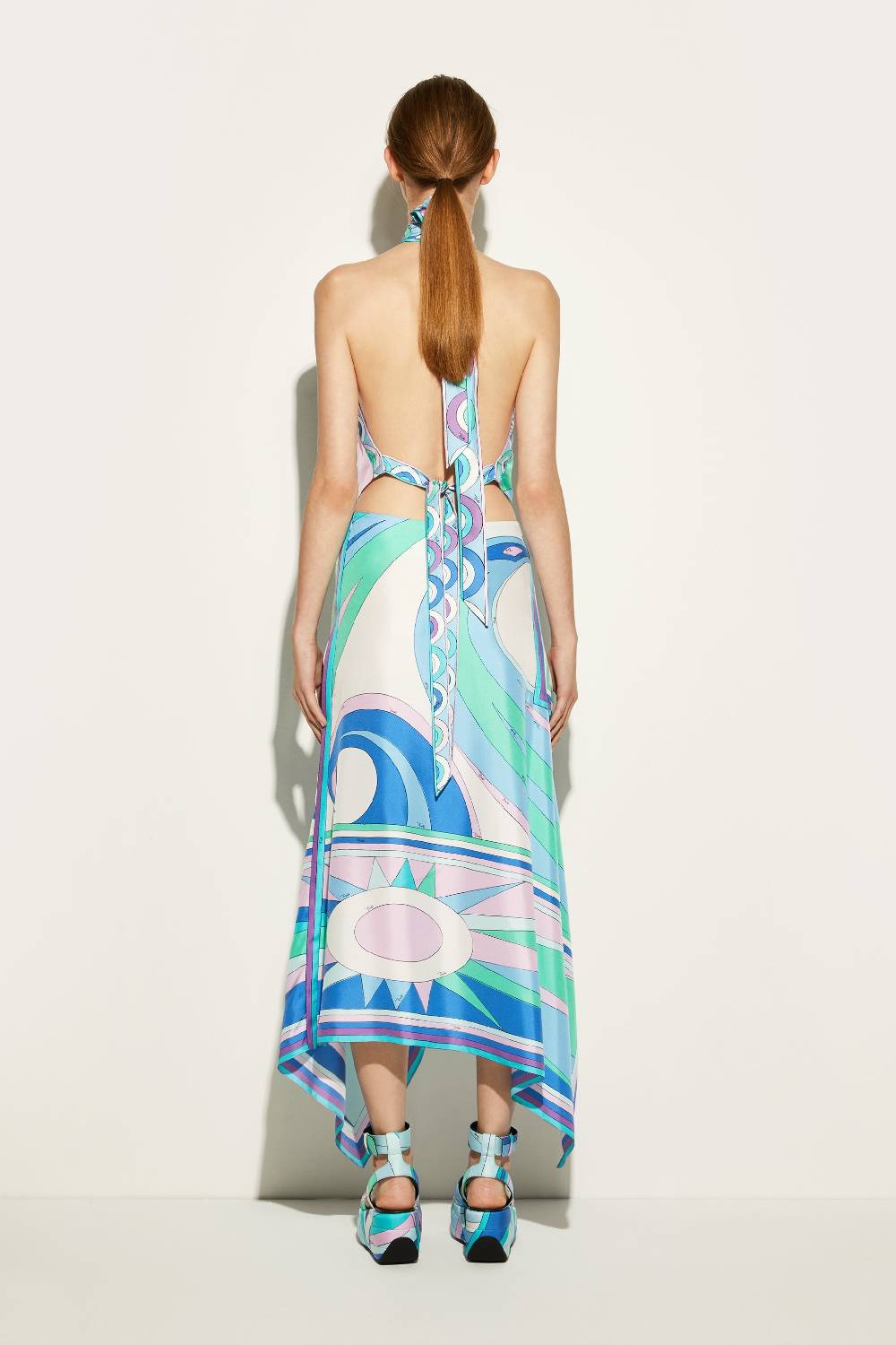 Pucci Gonna in seta con stampa Cigni Fino al 50% di sconto