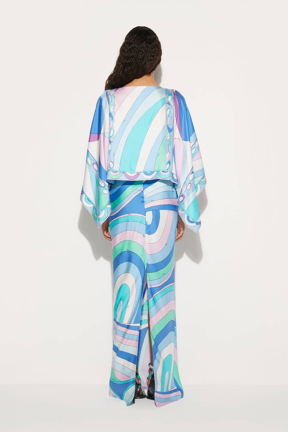 Pucci Abito in seta con stampe Iride e Pesci Fino al 65% di sconto
