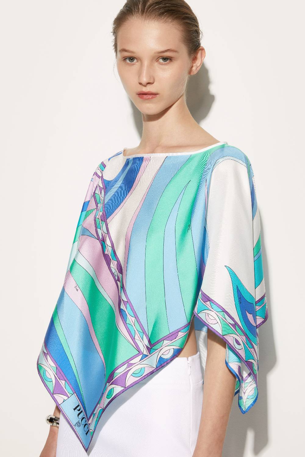Pucci Top in seta con stampa Cigni Only for today