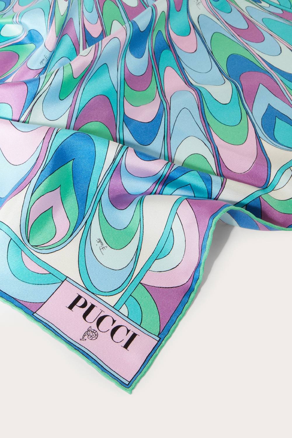 Pucci Carré piccolo in seta con stampa Onde Qualità