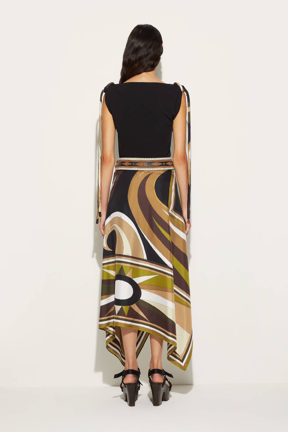 Pucci Top con finiture Vivara Discount Store per i nuovi prodotti