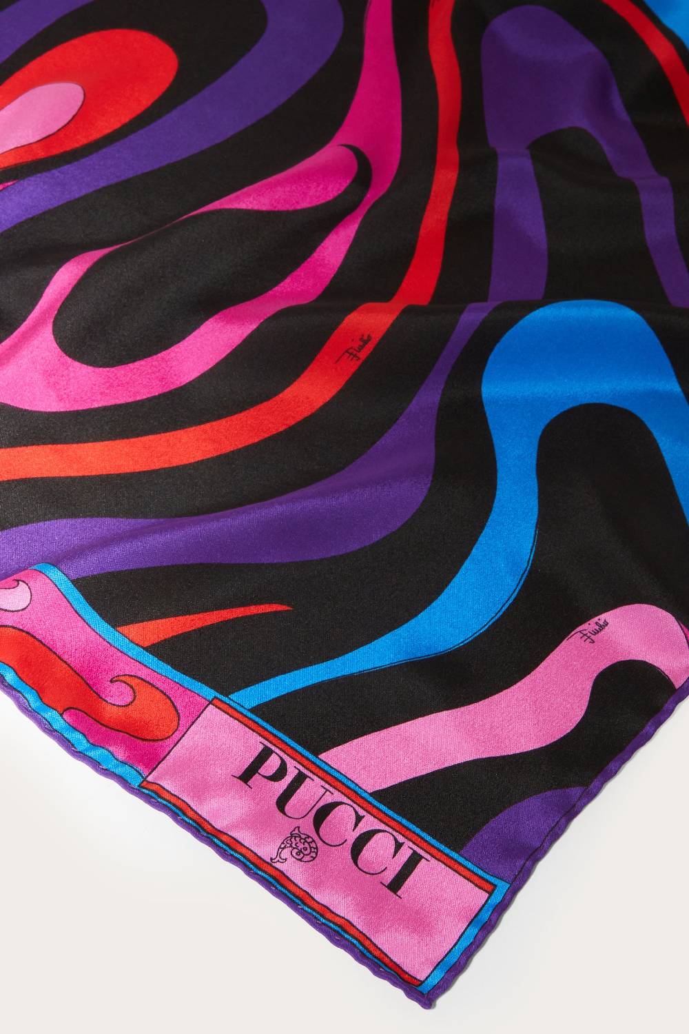 Pucci Hijab in seta con stampa Marmo Negozio