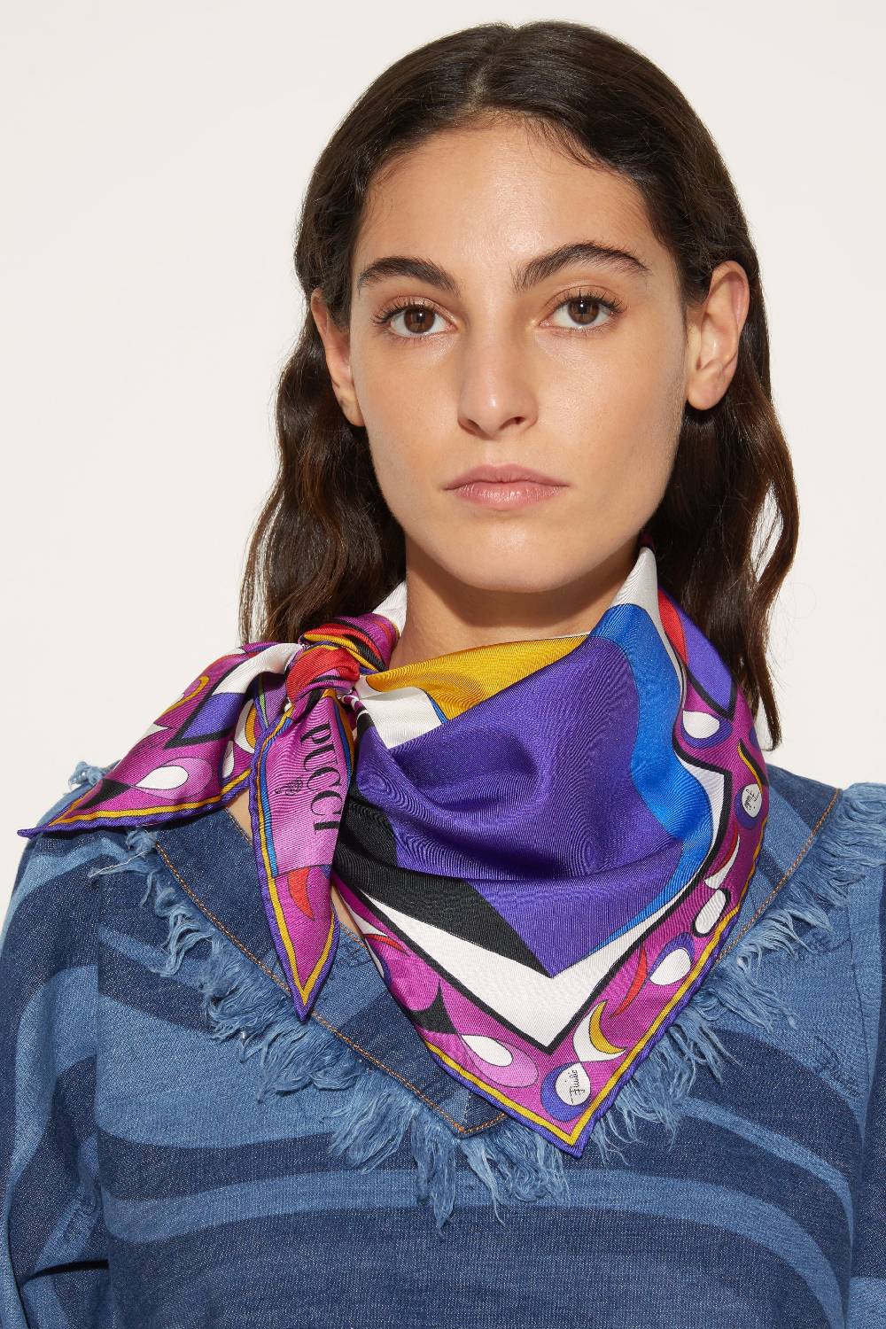 Pucci Foulard in seta con stampa Pesci Offerta natalizia