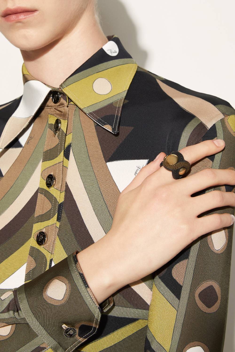 Pucci Anello Onde chunky in pelle scamosciata Sottocosto
