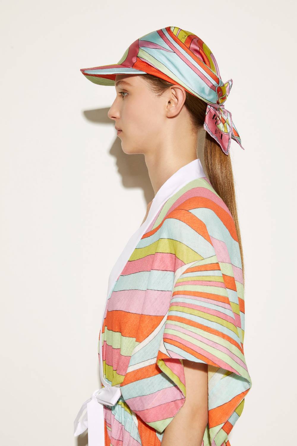 Pucci Cappello in seta con stampe Cigni e Iride Economico