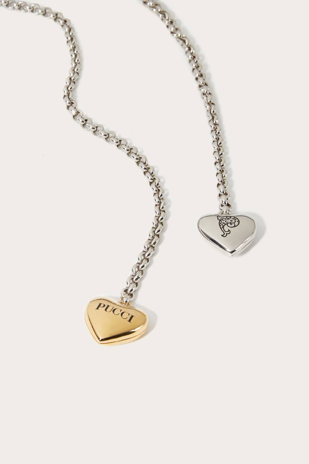 Pucci Collana con ciondoli a cuore Liquidazione
