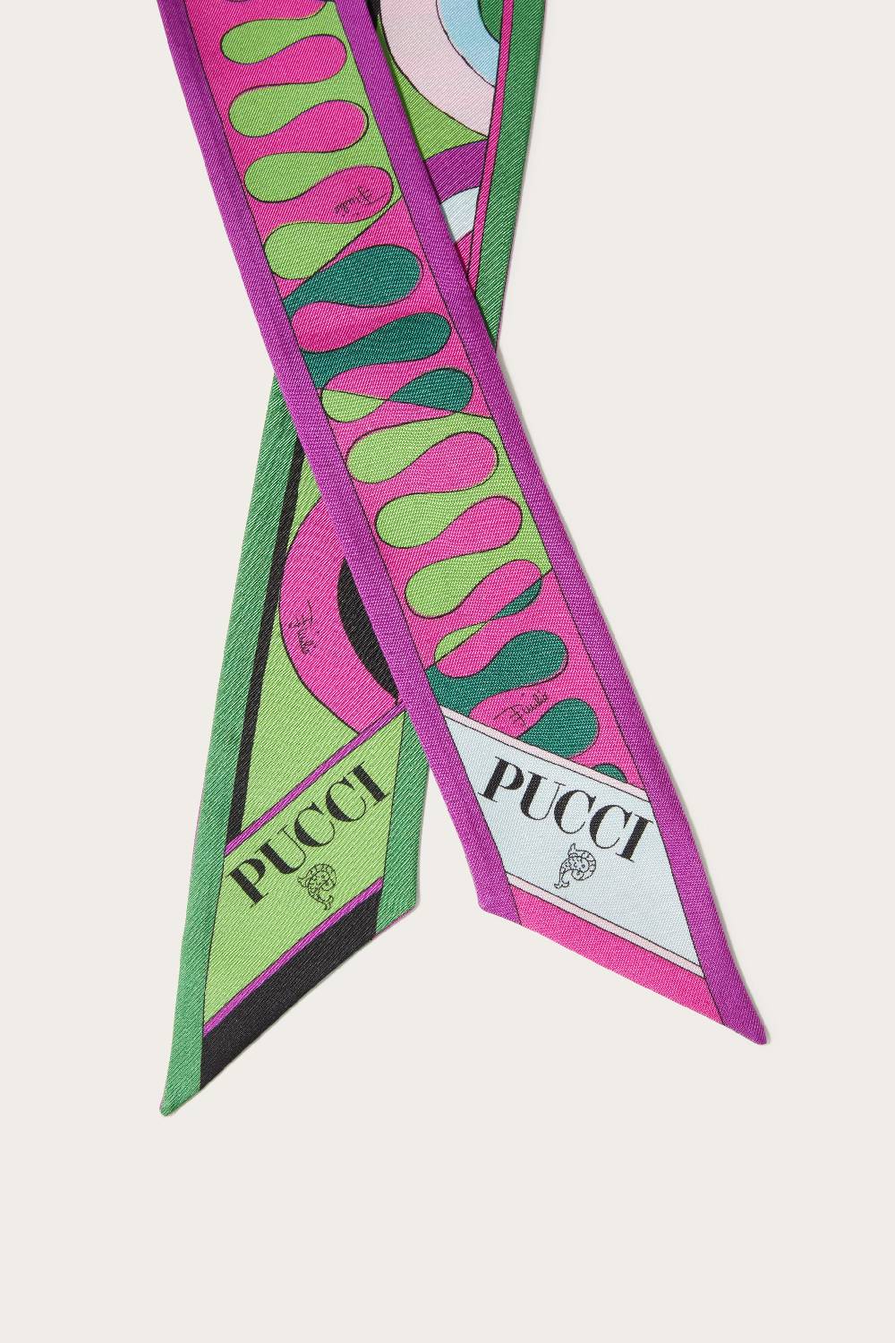 Pucci Foulard in seta con stampe Onde e Leocorno Prezzo Ridotto