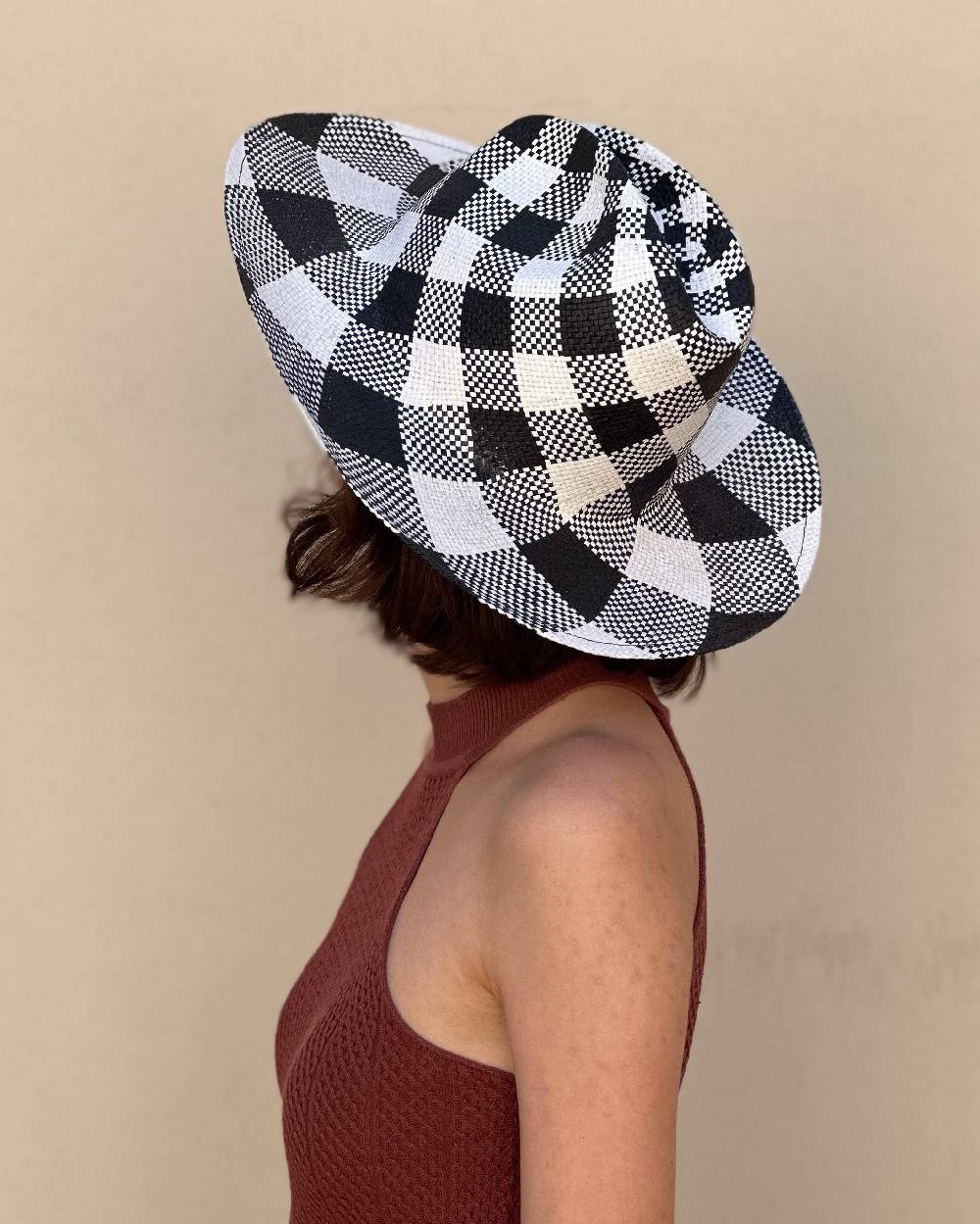 Reinhard Plank RALPH PAPER BLACK AND WHITE Ultimi tre giorni