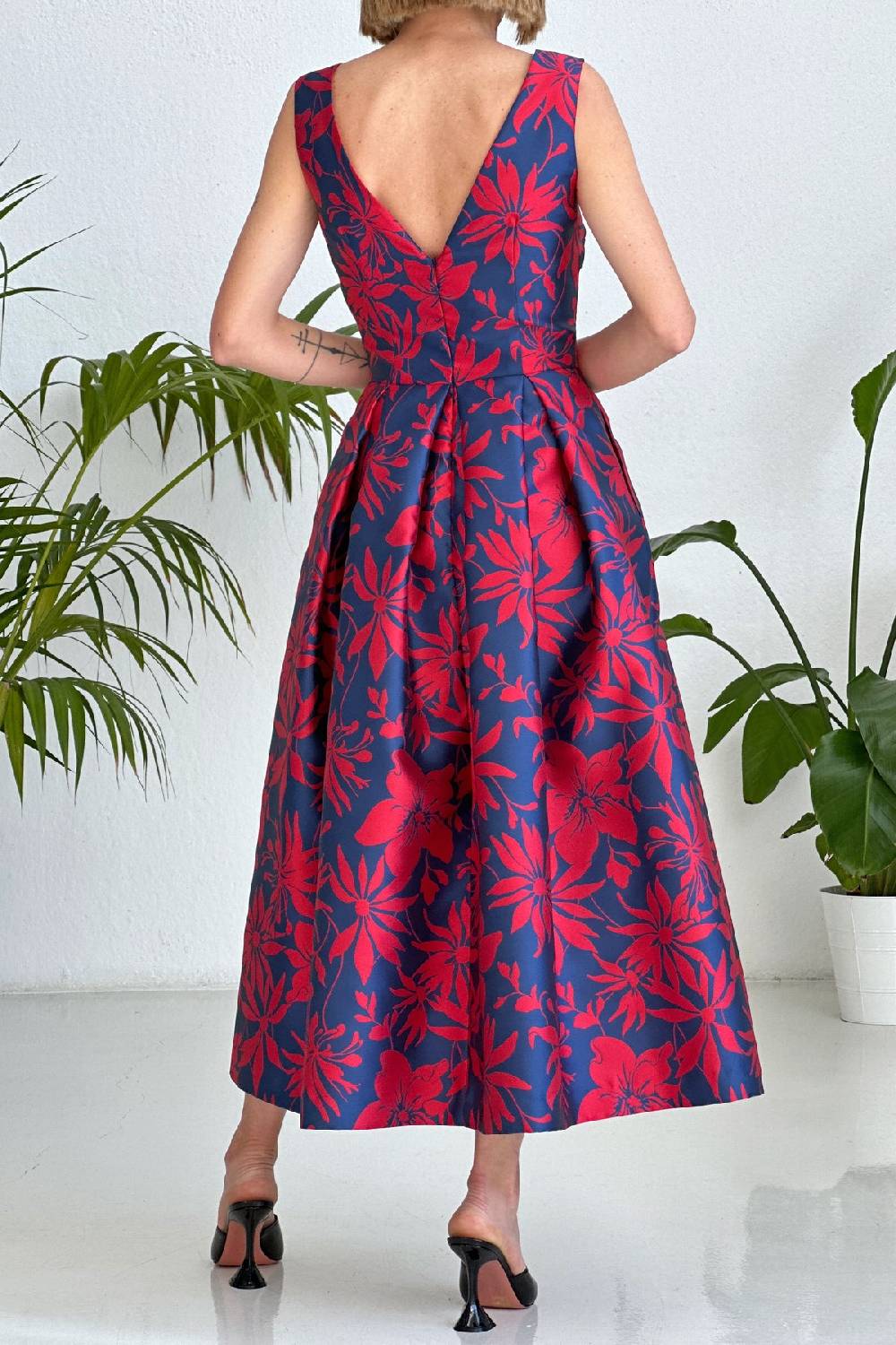 Lunatica Milano Abito Floral Red Blu V Neck Back Sottocosto