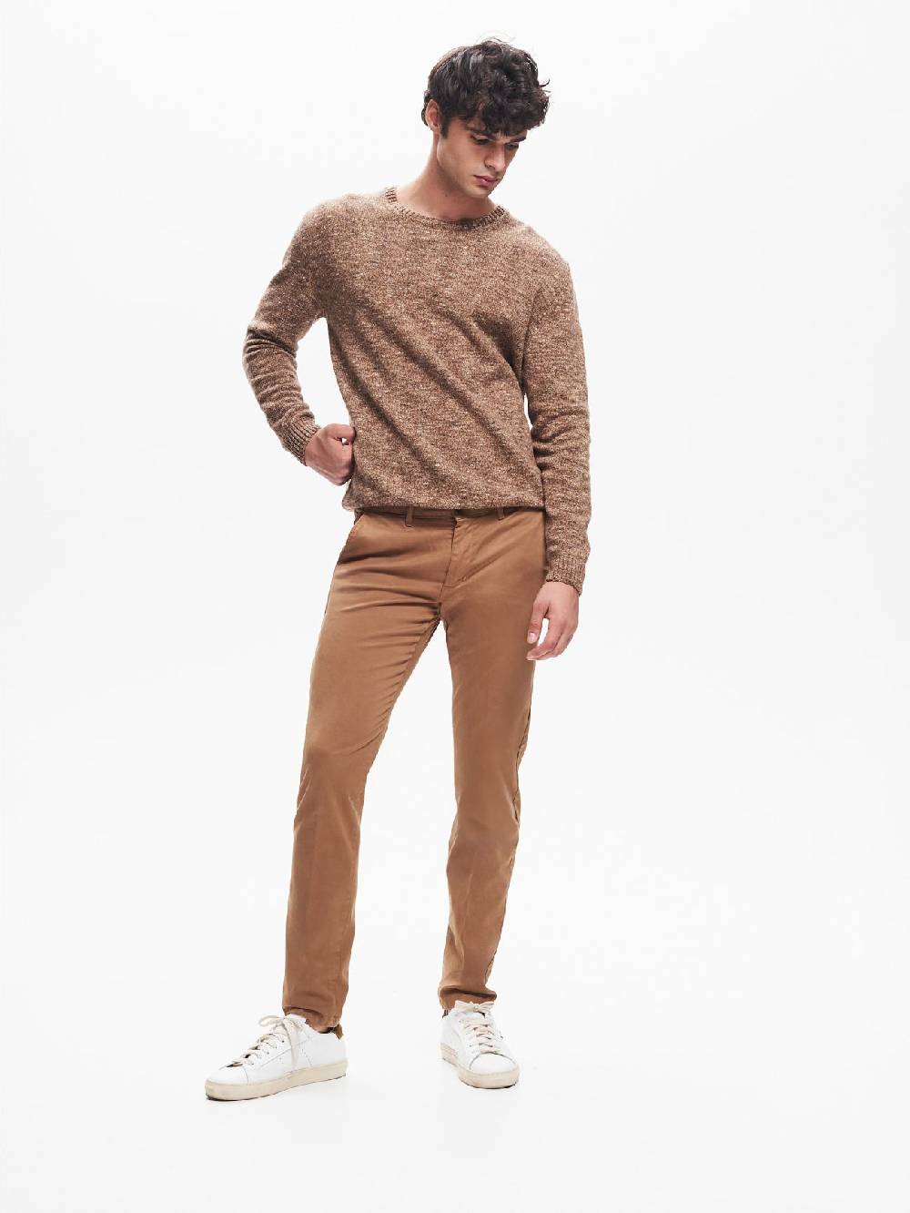 Rinascimento Pantaloni Uomo Chinos Basic Cammello QB24 I Più Venduti