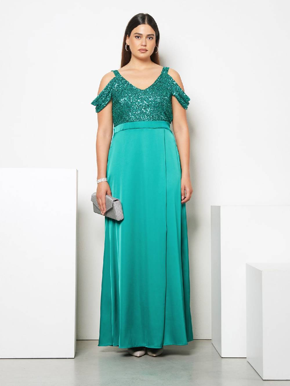 Rinascimento Abito Lungo Curvy Paillettes & Raso Italia