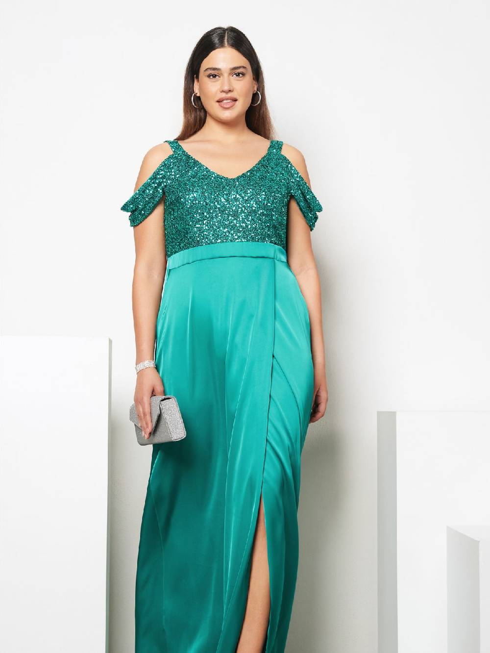Rinascimento Abito Lungo Curvy Paillettes & Raso Italia