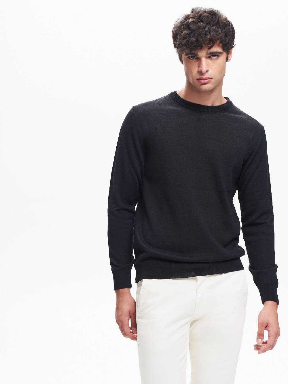 Rinascimento Maglia Girocollo Uomo Basic Nero QB24 Solo un giorno rimasto