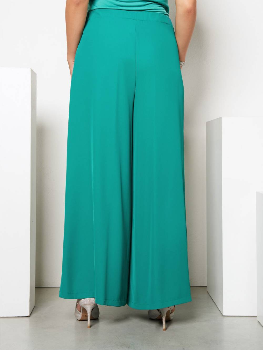 Rinascimento Pantaloni Palazzo Curvy Verde Giada Offerta per la Festa della Mamma