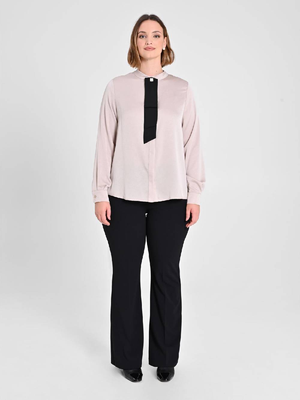 Rinascimento Camicia Curvy con Cravattino Removibile Trasporto libero internazionale